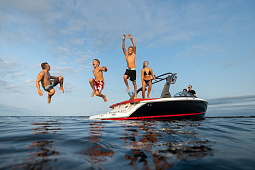 Four Winns H2 Surf